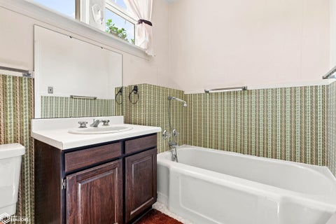 Tiny photo for 206 N Harrison Street, Mount Pleasant, IA 52641 (MLS # 6342717)