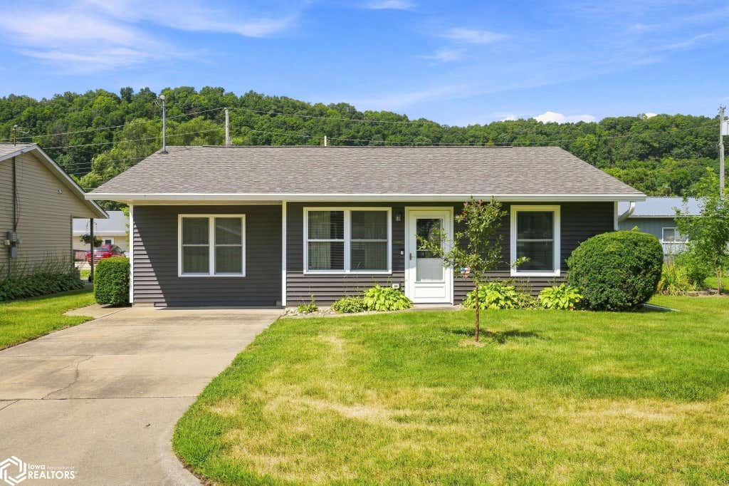 Photo of 1010 N 4th St. ST, Guttenberg, IA 52052 (MLS # 6341321)