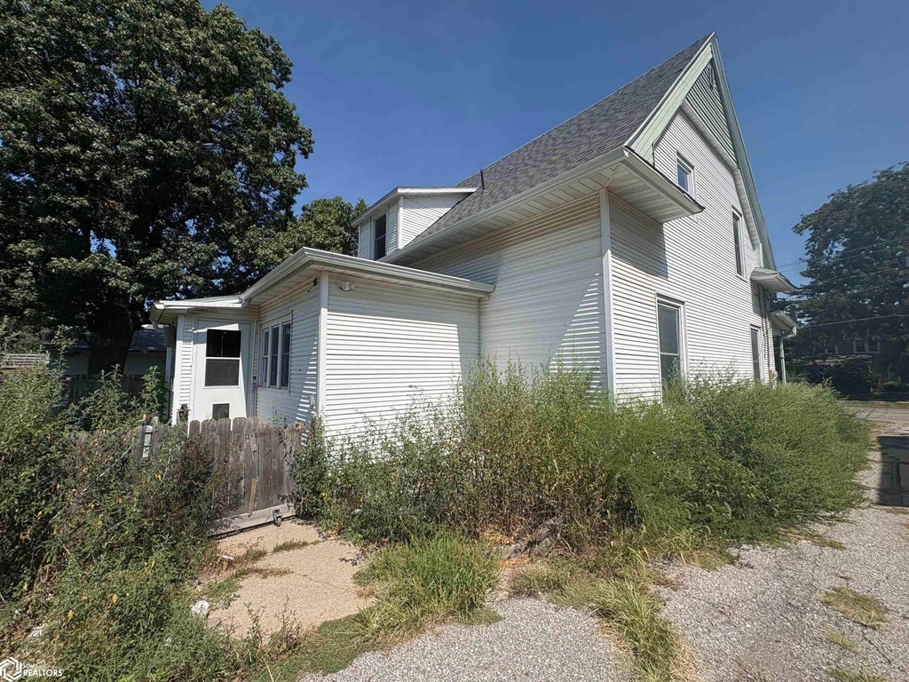 Photo of 828 Drake Avenue, Centerville, IA 52544 (MLS # 6342235)