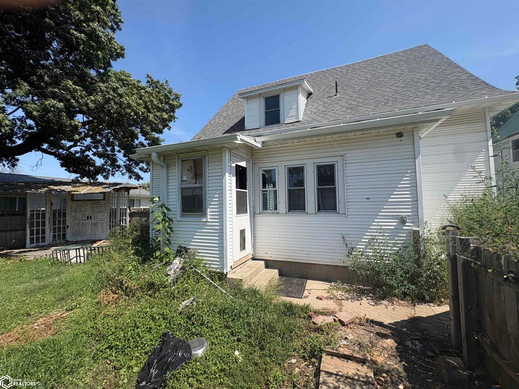 Photo of 828 Drake Avenue, Centerville, IA 52544 (MLS # 6342235)