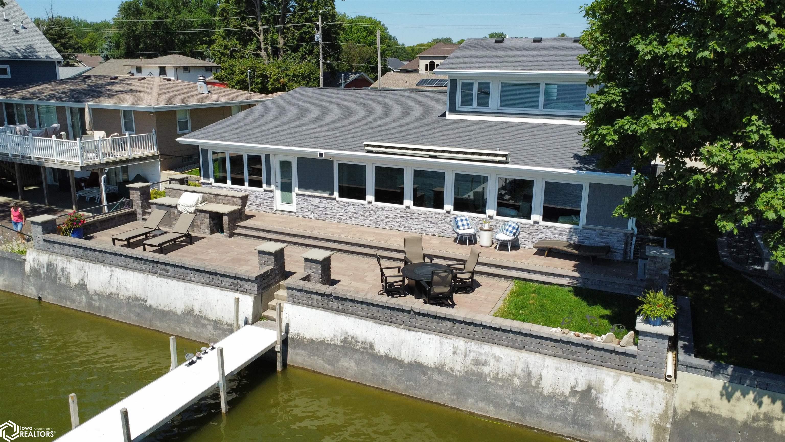 4655 N Shore Drive