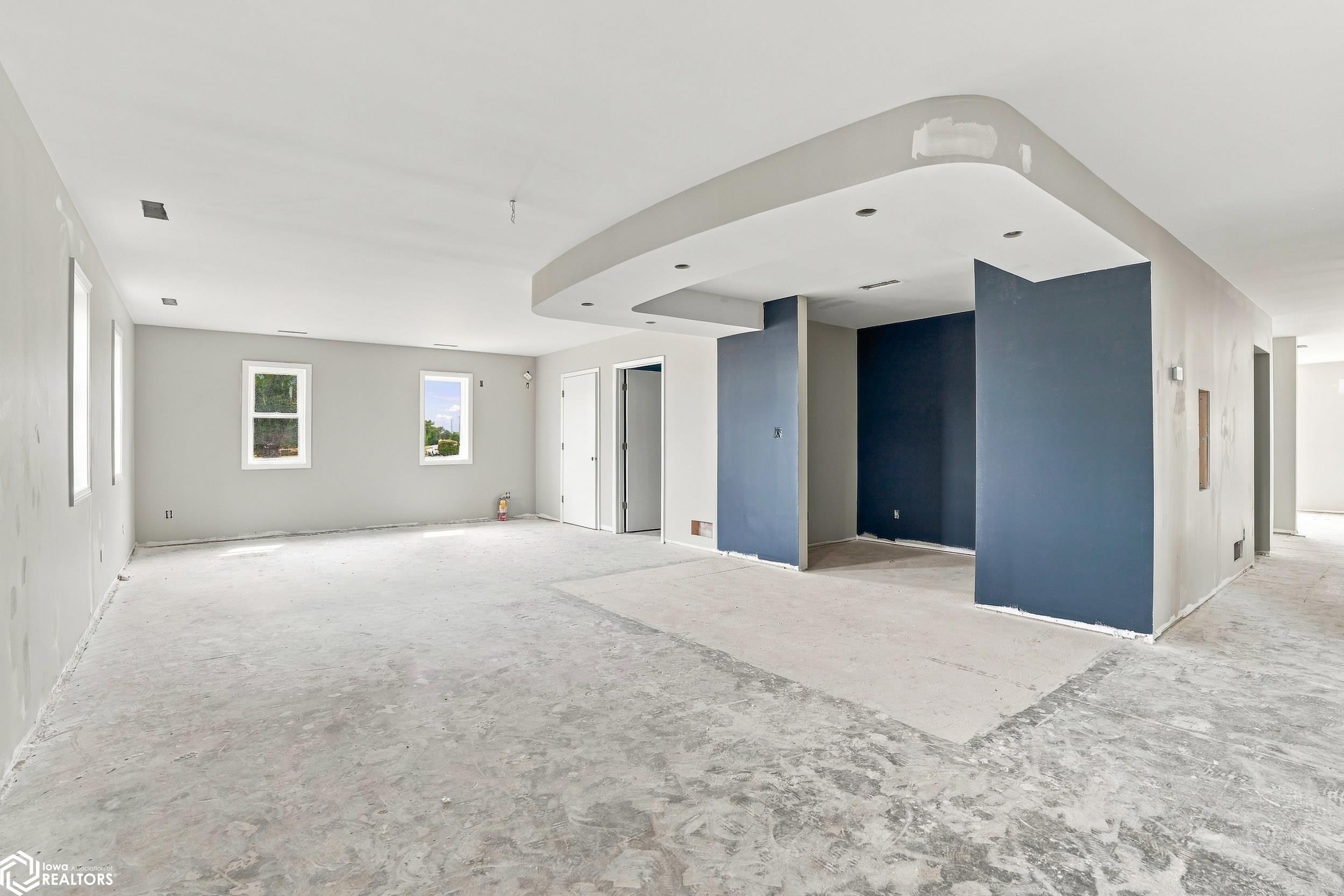1307 Broadway Street