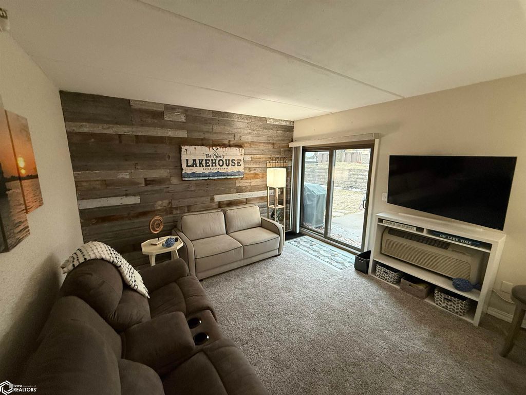 Photo of 2700 N Shore Drive #102, Clear Lake, IA 50428 (MLS # 6335549)