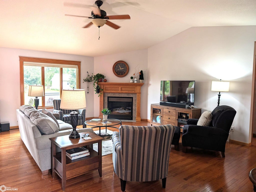 Photo of 1501 Limestone CT CT, Mason City, IA 50401 (MLS # 6341227)