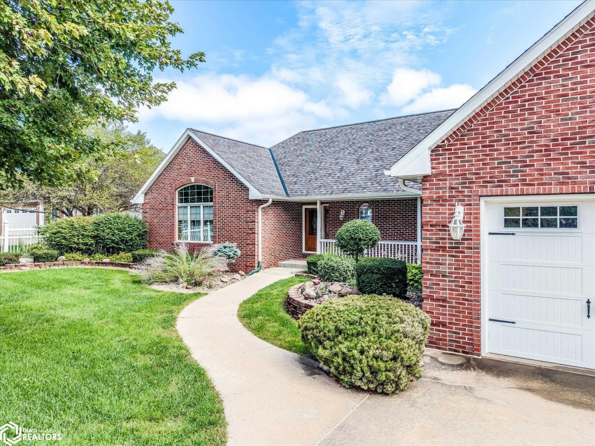 4022 Ridgeway Drive