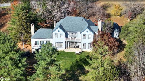 2008 Libertyville Rd Fairfield IA 52556