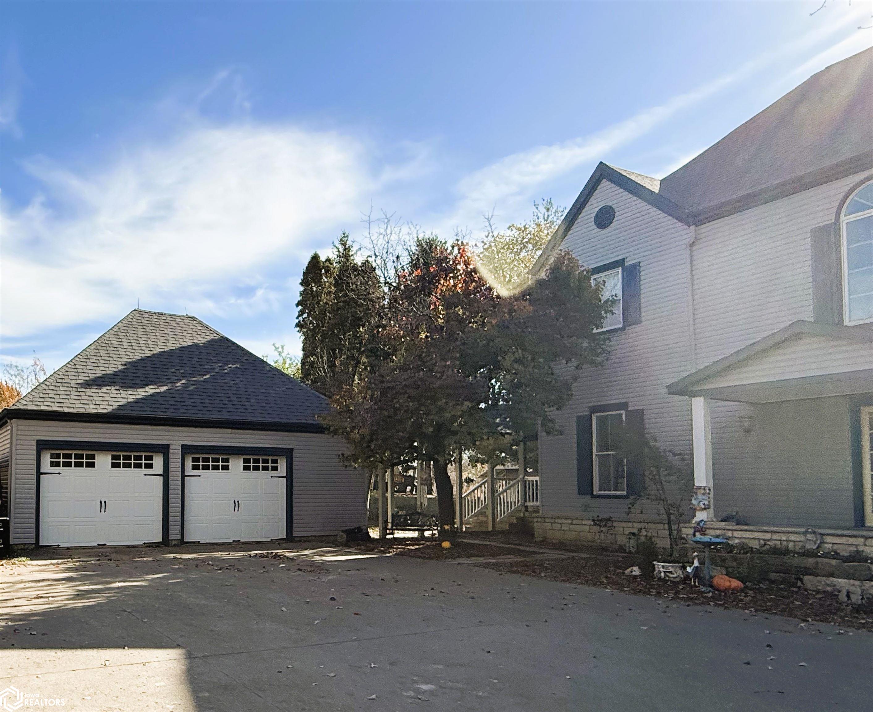 2008 Libertyville Rd