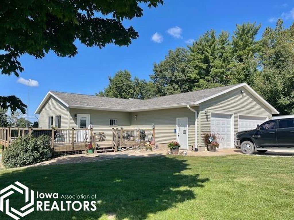 Photo of 2370 290Th Street, New London, IA 52645 (MLS # 6331606)