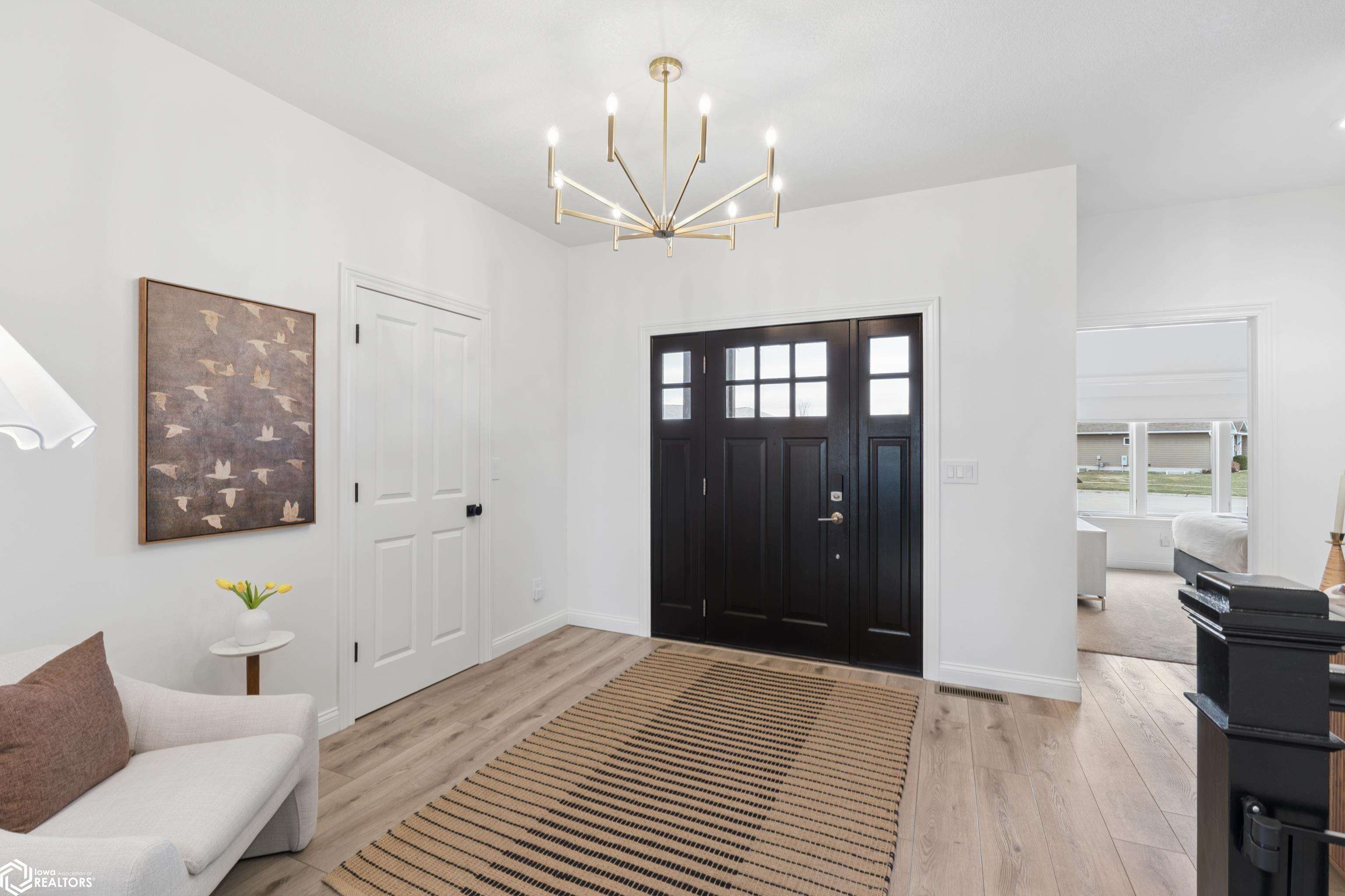 401 Bedford Ct