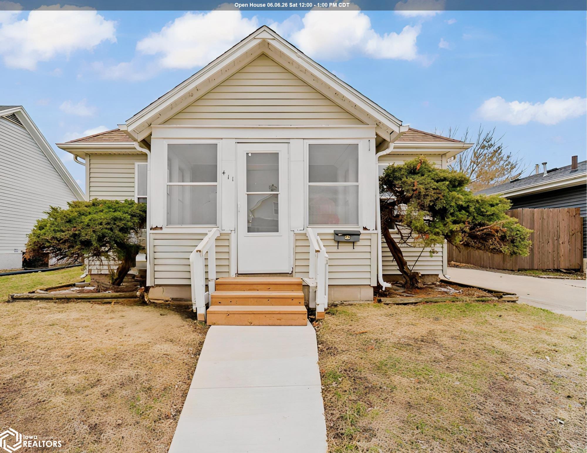 Photo 1 of 21 — 411 Swayze Street, Marshalltown, IA 50158