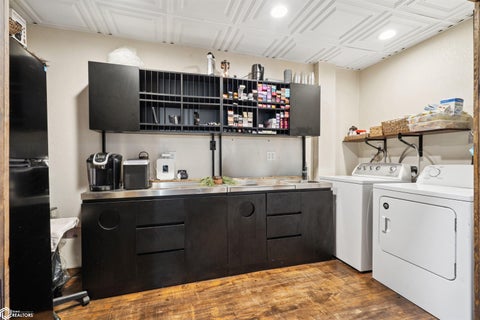 Tiny photo for 126 MAIN Street N, Mount Pleasant, IA 52641 (MLS # 6343190)