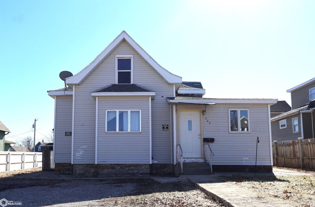 Photo of 603 E Church Street, Marshalltown, IA 50158 (MLS # 6336254)