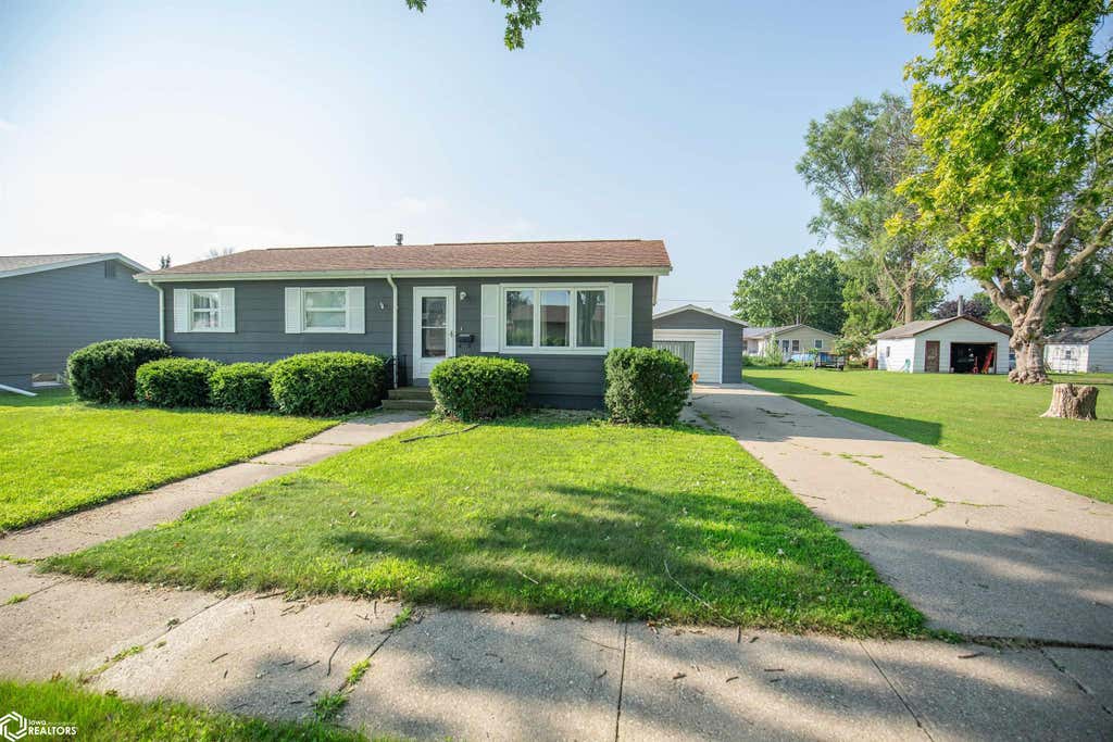 Photo of 1502 E Oak Street, Algona, IA 50511 (MLS # 6341569)
