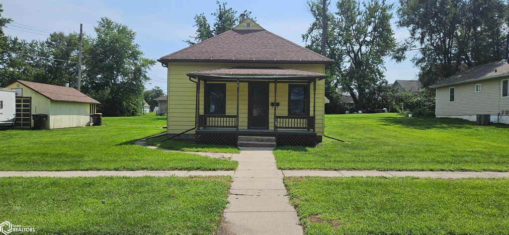 Photo of 212 E Webster Street, Osceola, IA 50213 (MLS # 6341631)