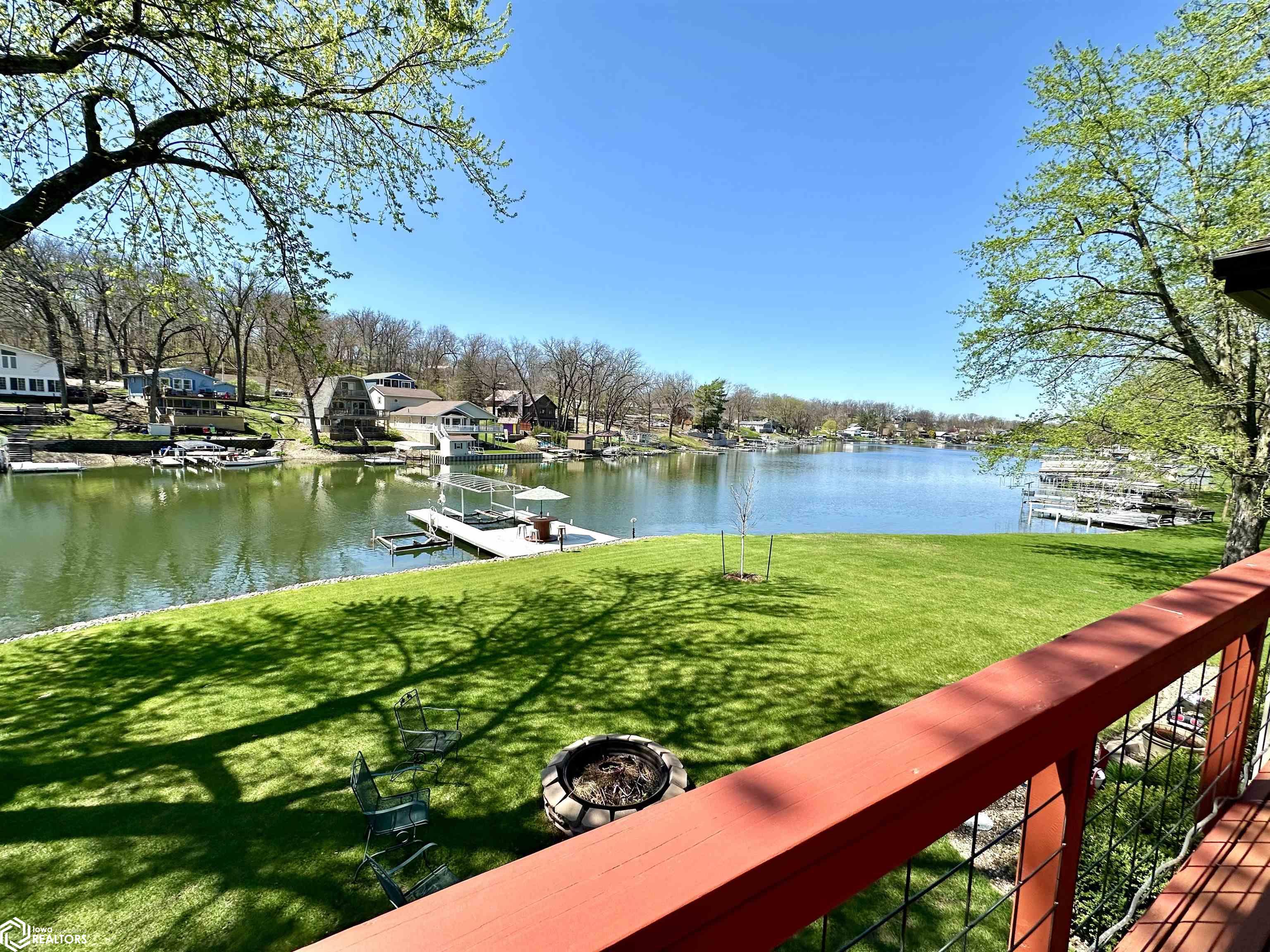 6143 NE Lakeshore Drive