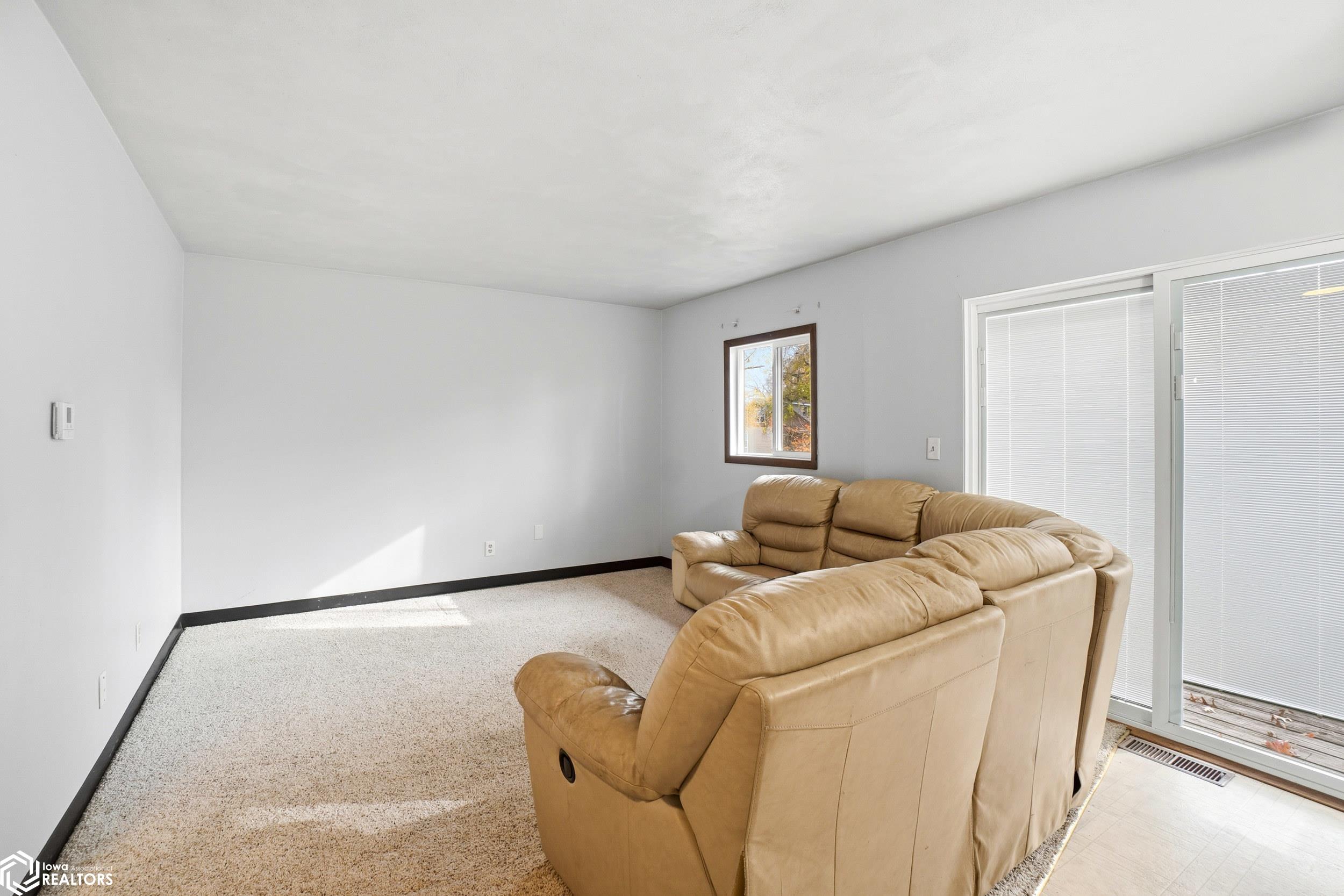 302-308 W State Street