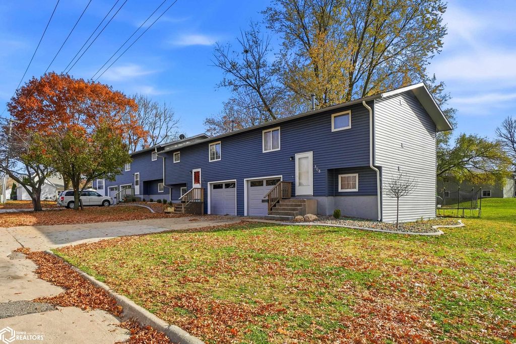 Photo of 302-308 W State Street, Mount Pleasant, IA 52641 (MLS # 6334022)