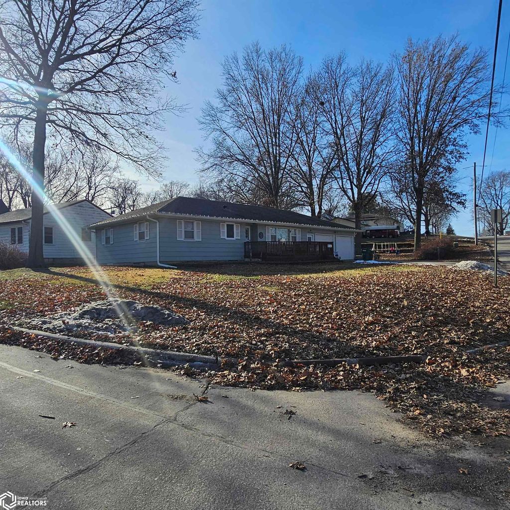 Photo of 700 W Howard Street, Creston, IA 50801 (MLS # 6335466)