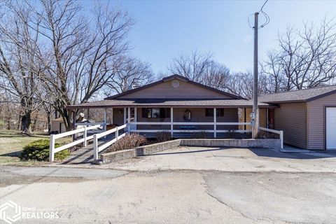 1275 Holiday Lane 1 Brooklyn IA 52211