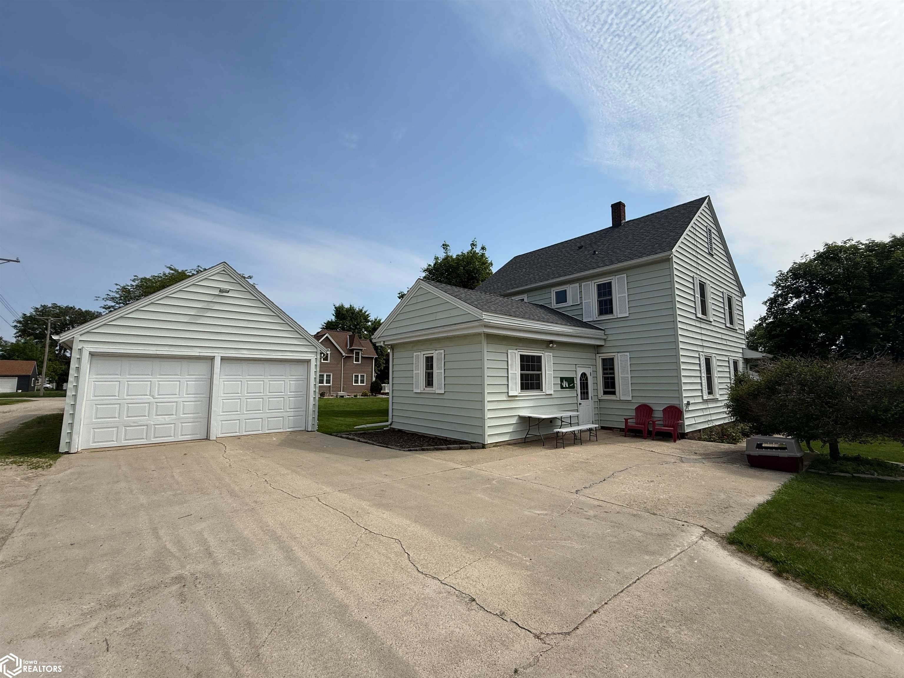 411 N Main Street - Photo 2