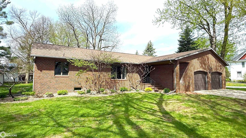 Photo of 212 N 5th Street, Thornton, IA 50479 (MLS # 6337730)