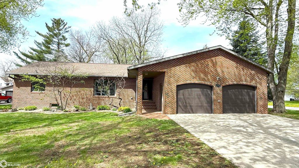 Photo of 212 N 5th Street, Thornton, IA 50479 (MLS # 6337730)