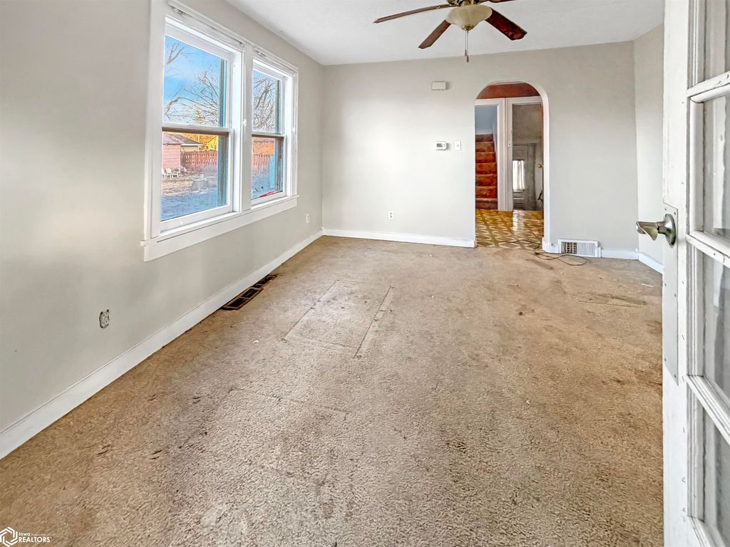 Photo of 204 Carson Avenue, Iowa Falls, IA 50126 (MLS # 6335465)