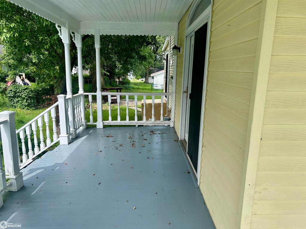 Photo of 524 N 3rd Street, Marshalltown, IA 50158 (MLS # 6340394)