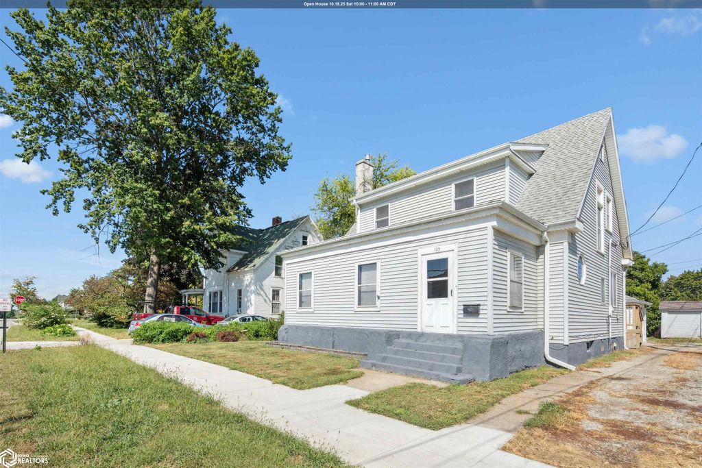 Photo of 103 E Henry Street, Mount Pleasant, IA 52641 (MLS # 6332021)