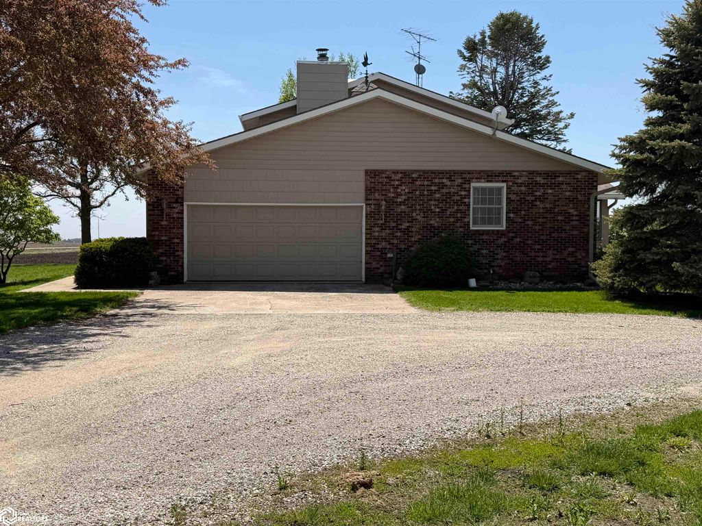 Photo of 2811 Jackson Avenue, Clarion, IA 50525 (MLS # 6340406)