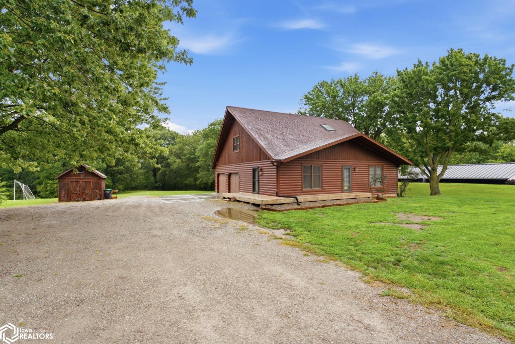 Photo of 312 Flat Iron Drive, Columbus Junction, IA 52738 (MLS # 6341358)