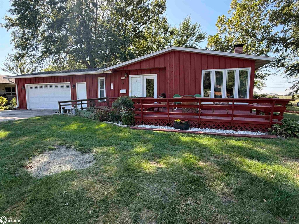 Photo of 118 S Orchard Lane, New London, IA 52645 (MLS # 6333595)