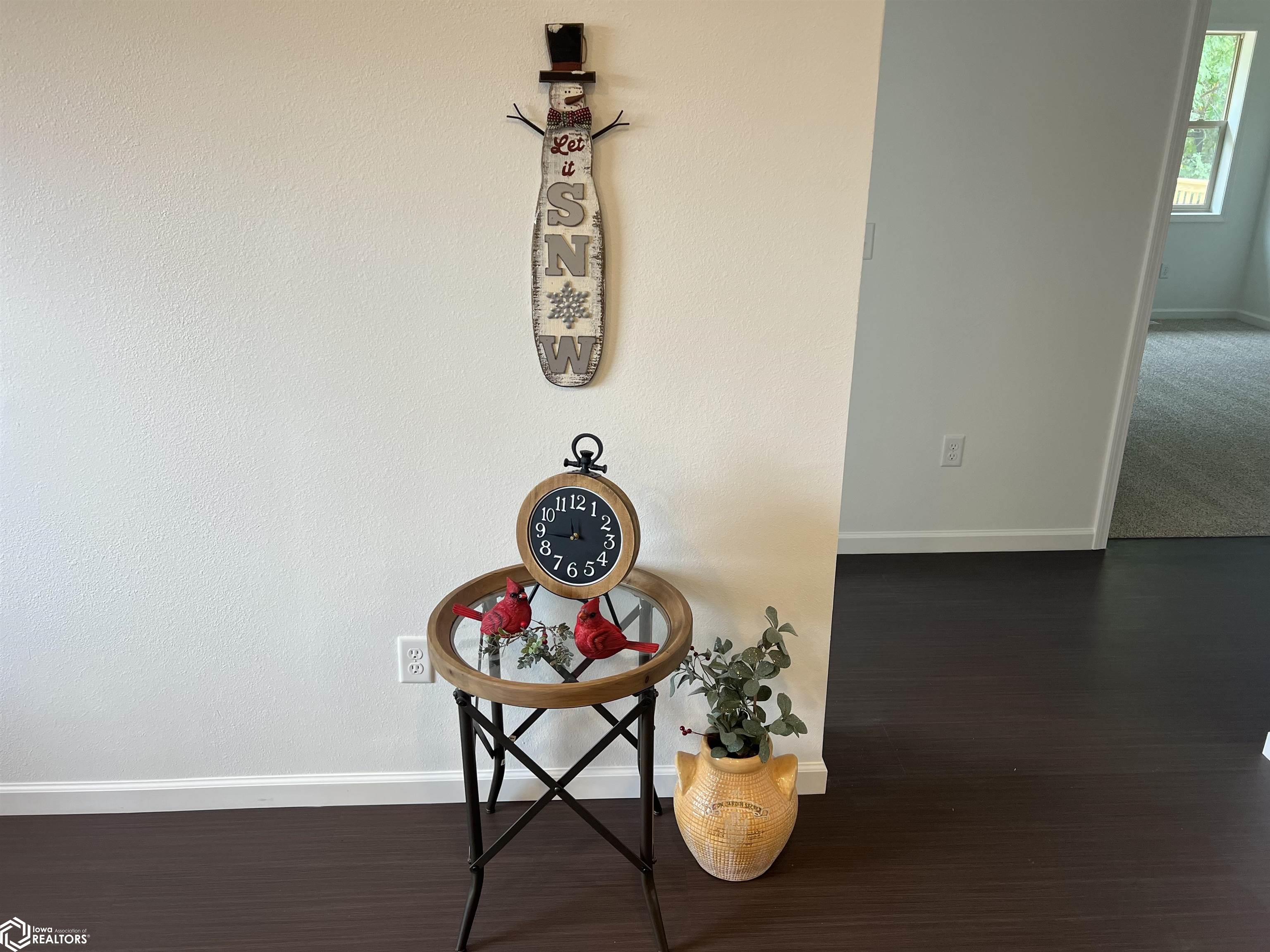 1112 N Van Buren Avenue