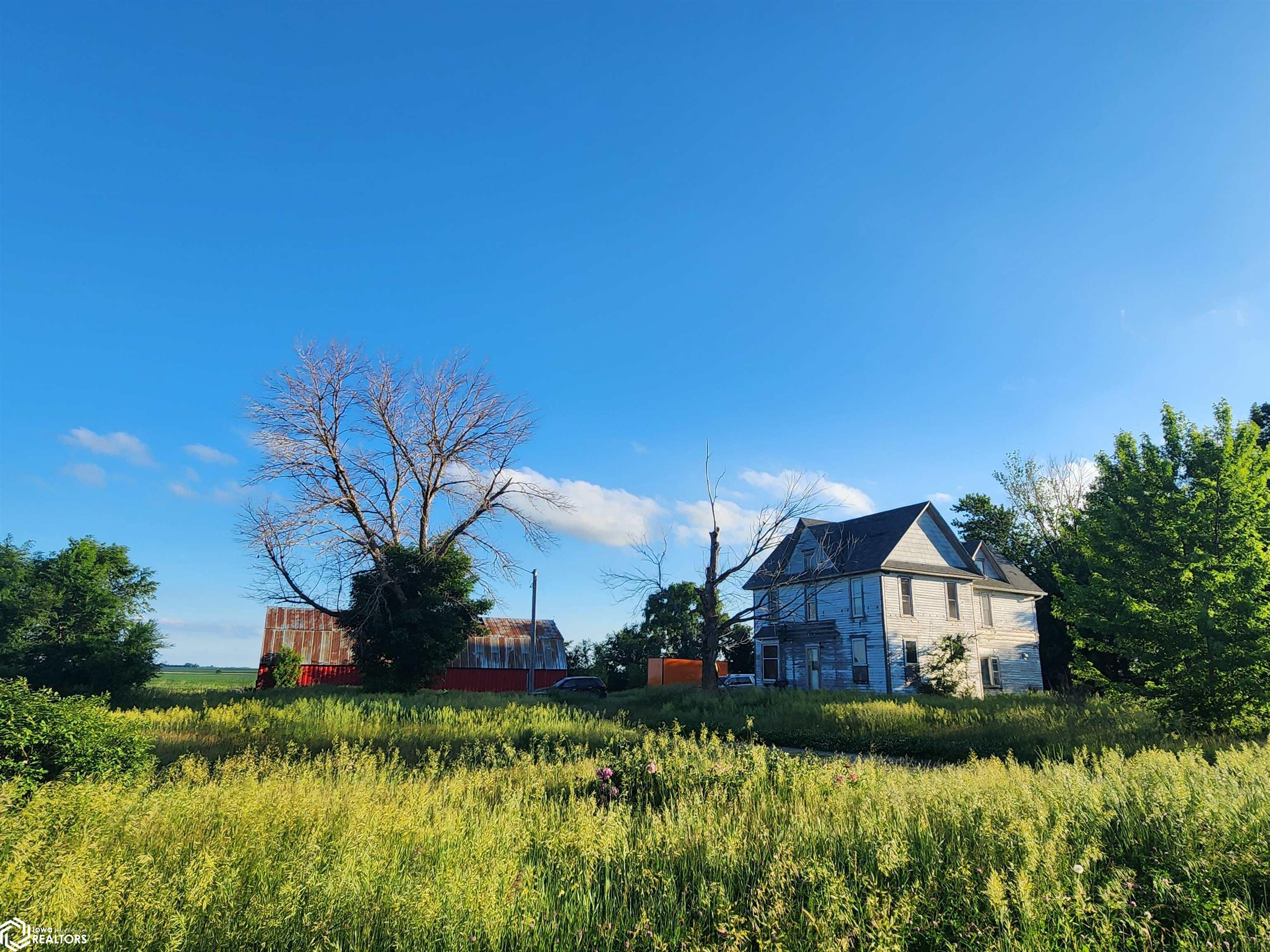 Photo 1 of 24 — 20113 200th Street, Mason City, IA 50401