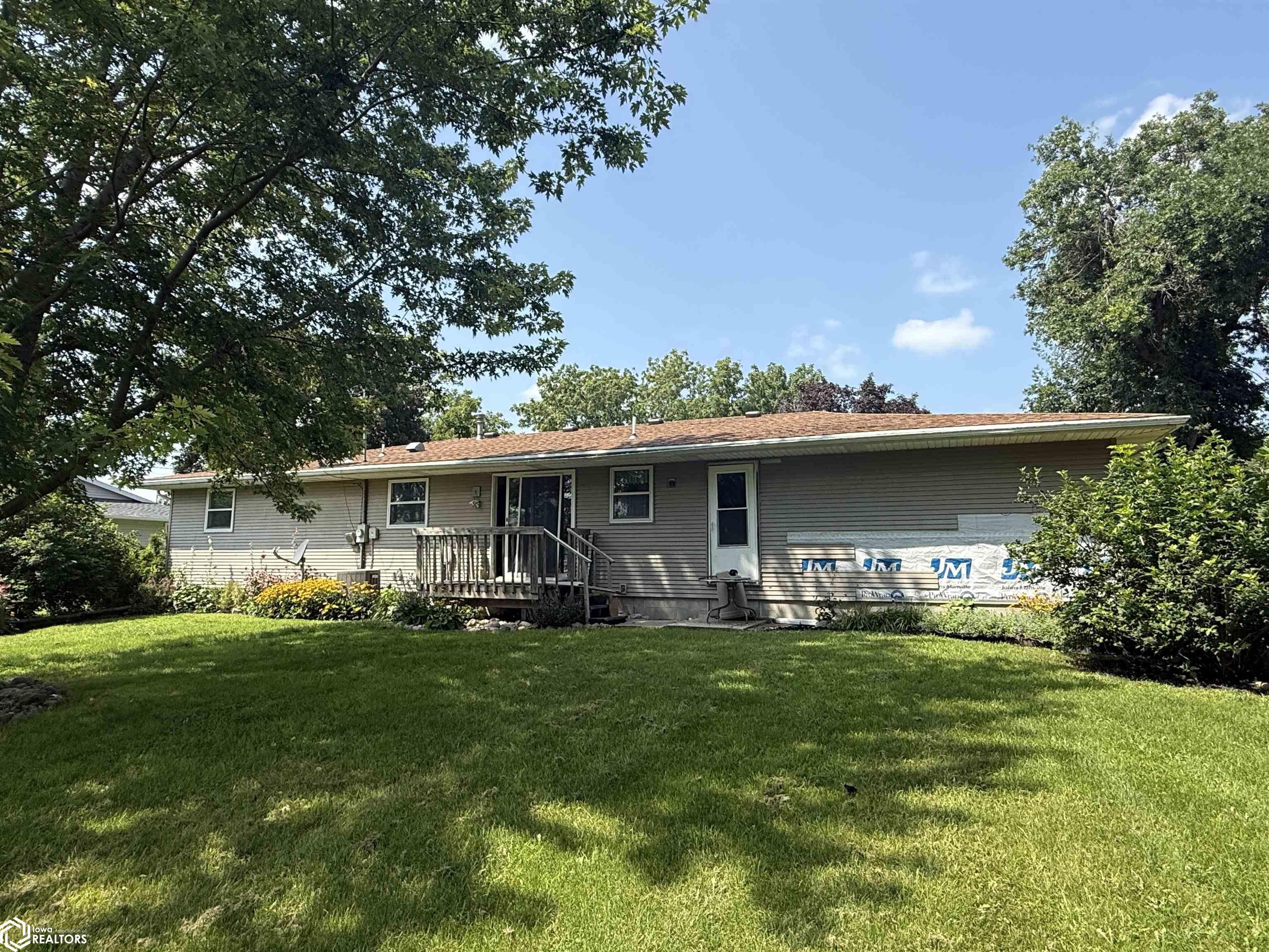 312 6Th Avenue W - Photo 3