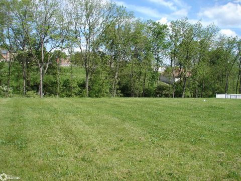 Tiny photo for 906 S Smith St. St, Mount Pleasant, IA 52641 (MLS # 6327646)