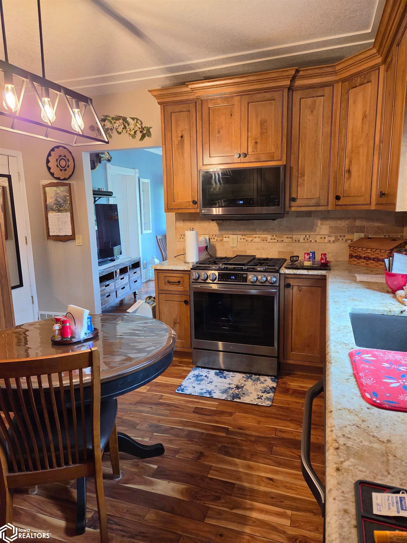1110 Hungry Hollow Road - Photo 2