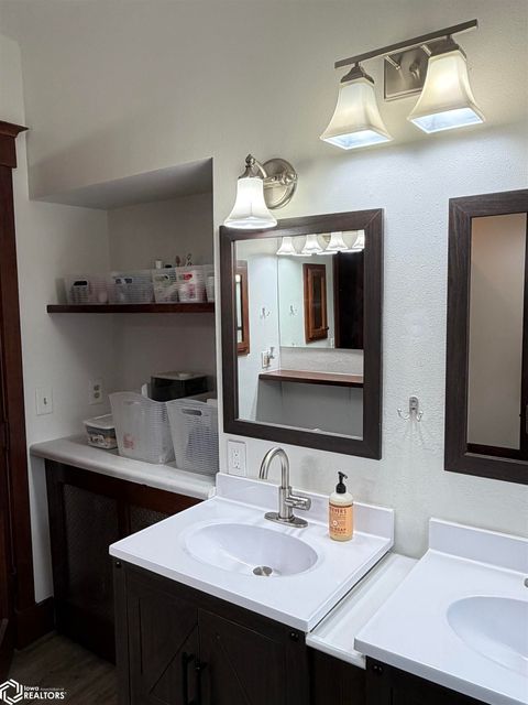 Tiny photo for 402 W Monroe Street, Mount Pleasant, IA 52641 (MLS # 6337099)