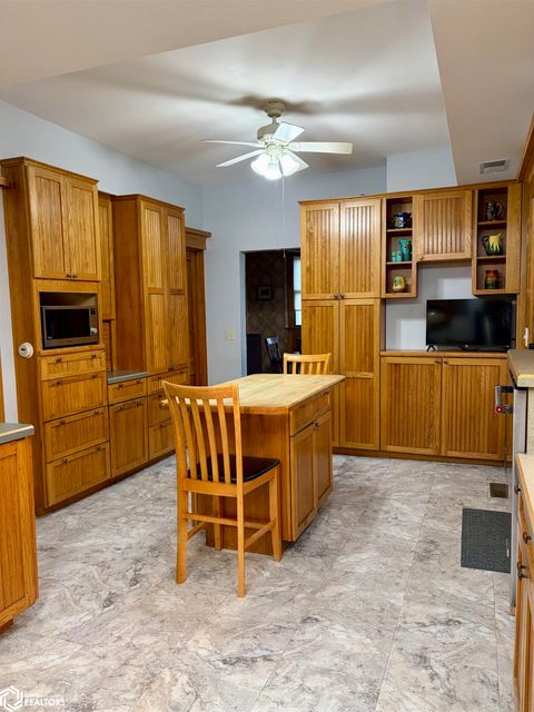 Tiny photo for 402 W Monroe Street, Mount Pleasant, IA 52641 (MLS # 6337099)