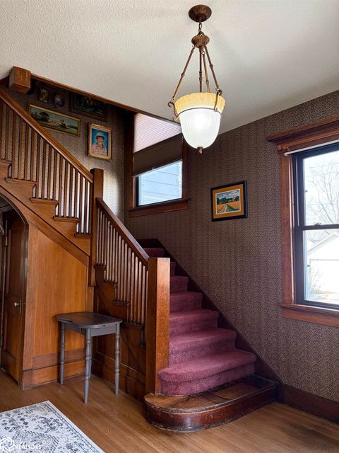 Tiny photo for 402 W Monroe Street, Mount Pleasant, IA 52641 (MLS # 6337099)