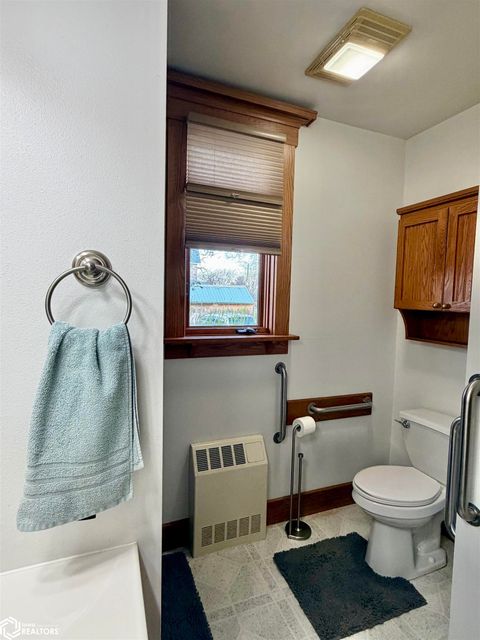 Tiny photo for 402 W Monroe Street, Mount Pleasant, IA 52641 (MLS # 6337099)