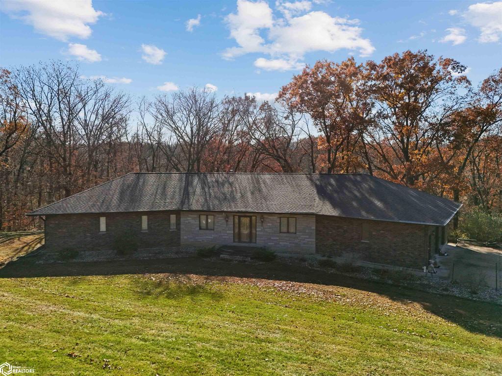 Photo of 2610 312th Street, Danville, IA 52623 (MLS # 6335206)