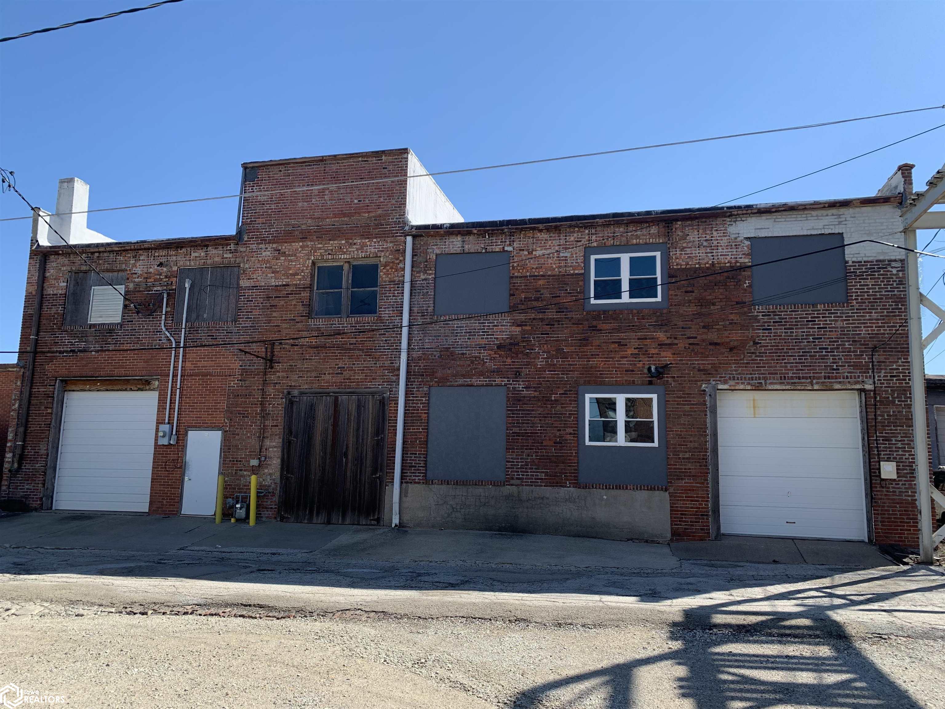 218 N Pine Street