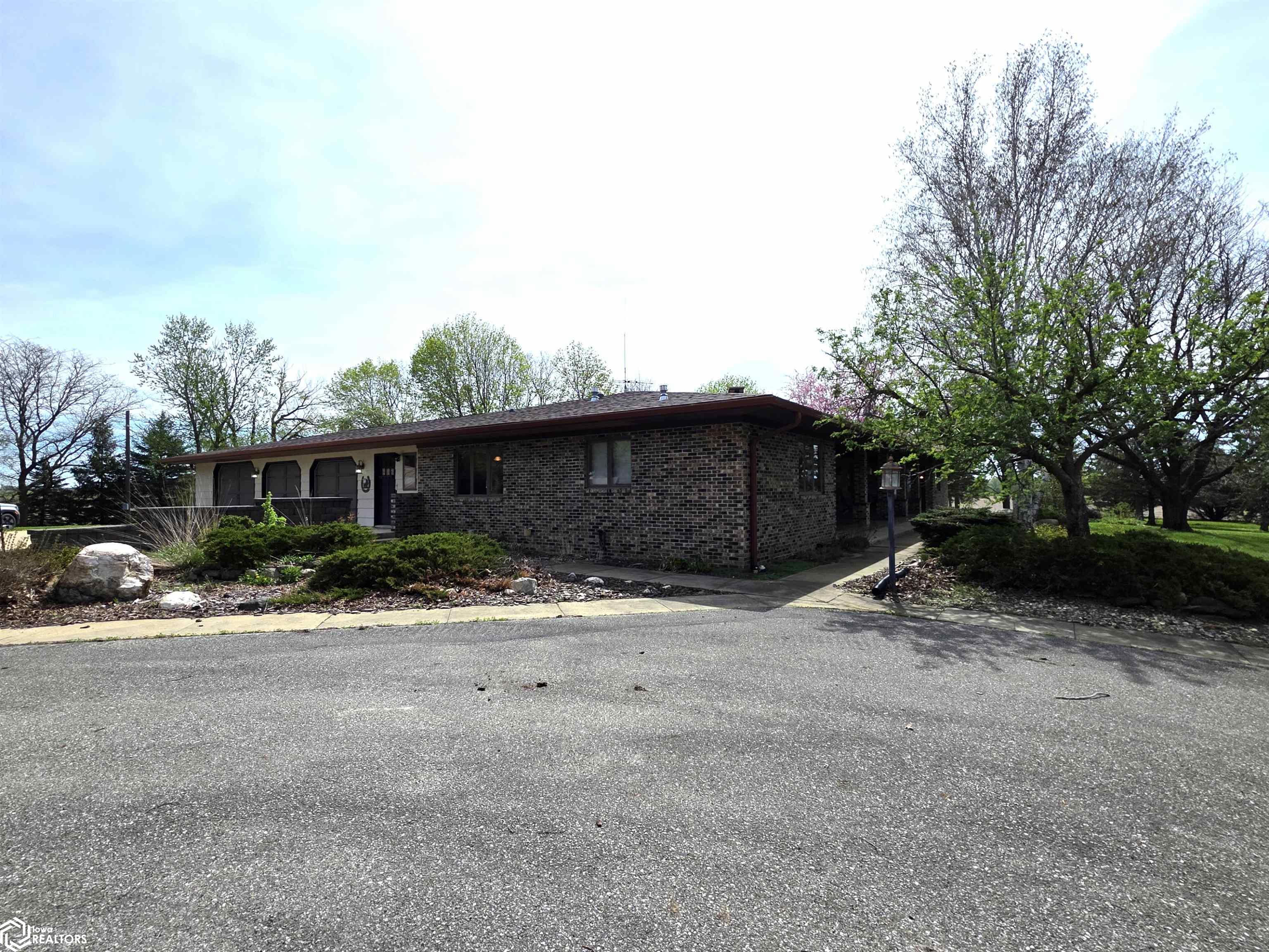 1866 Timber Avenue