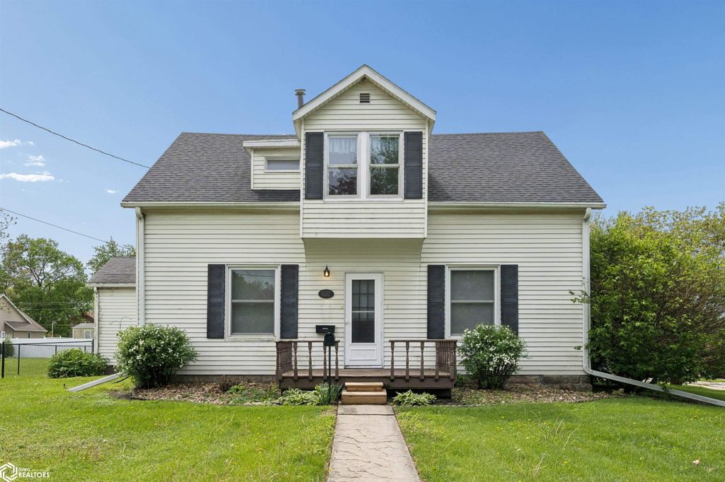 Photo of 500 E Green St. St, Mount Pleasant, IA 52641 (MLS # 6337733)