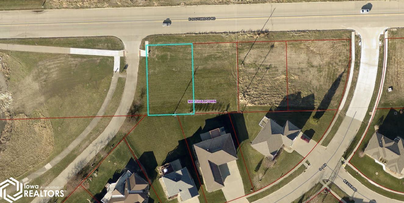 Photo 1 of 1 — 801 E Southridge Road, Marshalltown, IA 50158