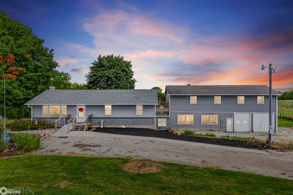 Photo of 2781 260th St. St, New London, IA 52645 (MLS # 6332128)