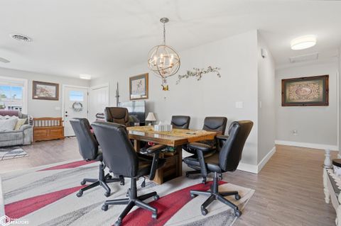 Tiny photo for 614 N Lincoln #101, Mount Pleasant, IA 52641 (MLS # 6337142)