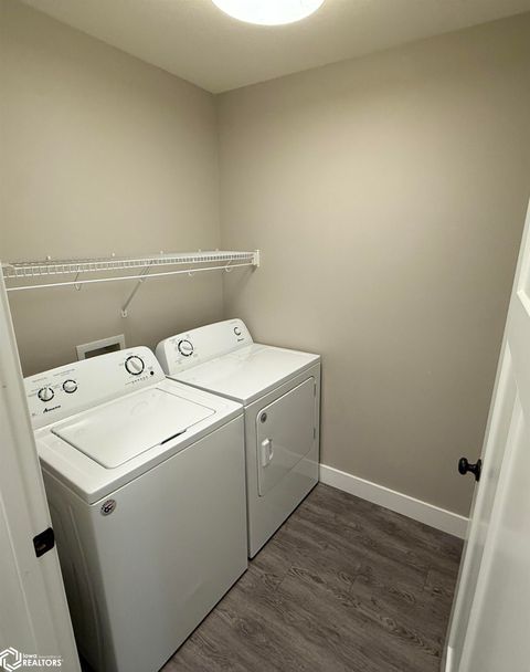 Tiny photo for 614 N Lincoln #101, Mount Pleasant, IA 52641 (MLS # 6337142)