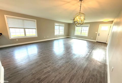 Tiny photo for 614 N Lincoln #101, Mount Pleasant, IA 52641 (MLS # 6337142)
